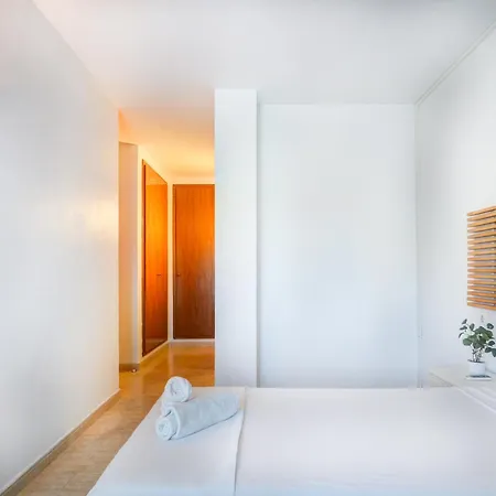 Lejlighed Molins By Hello Homes